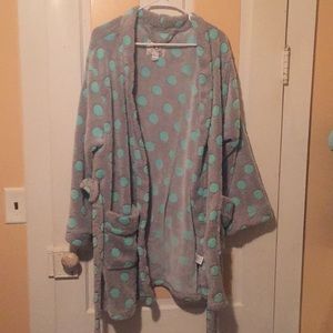 grey and teal robe